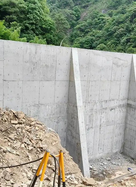 南阳南召县重力式挡土墙