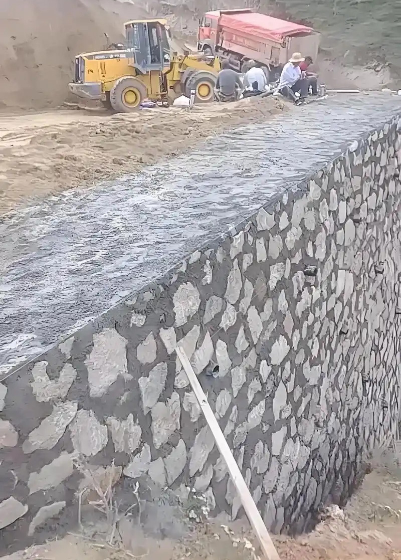 南阳南召县边坡加固